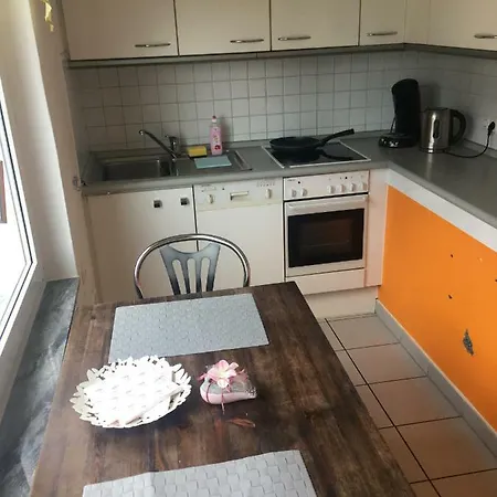 Gemütliches Mit Eigenem Bad/wc/küche *